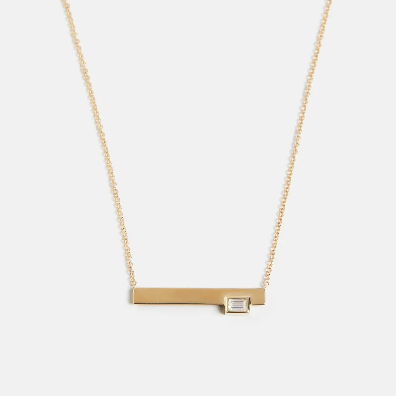 Nela Necklace